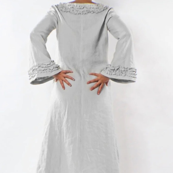 Long Ruffled Linen Night Dress 
Bust 40" – 41”
Waist 34" – 34¾”
Hips 43" – 44" - Picture 3 of 5